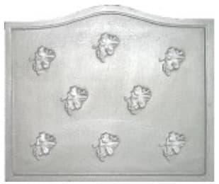 Mit Weinblättern übersät